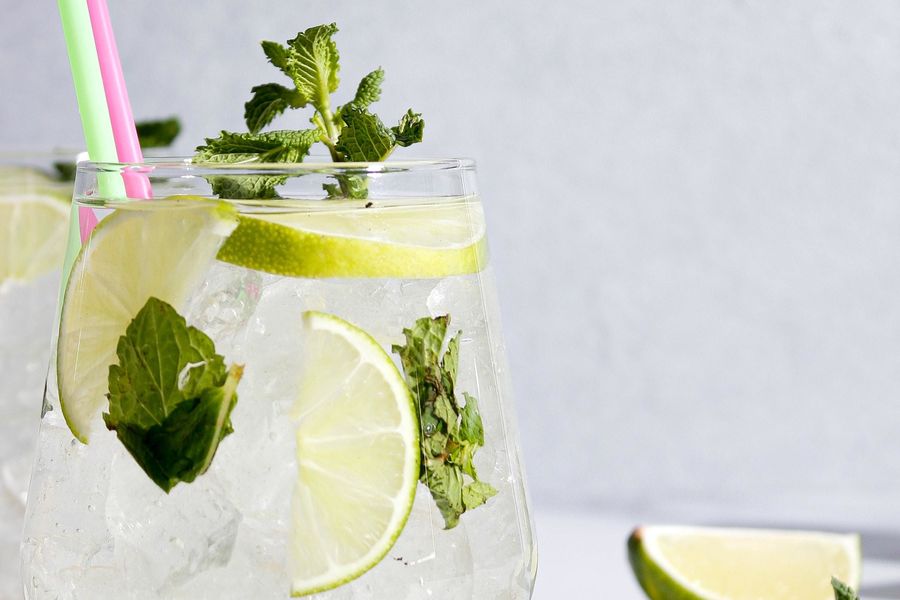 What rum do you use in a mojito cocktail?